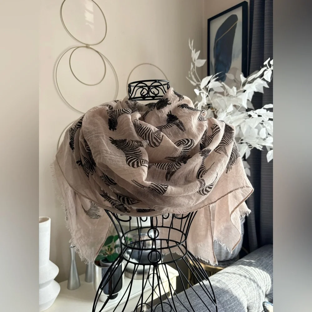 NWT Tickled Pink Black & Tan Zebra Print Wrap Scarf Size 27”x 76” - Picture 4 of 10